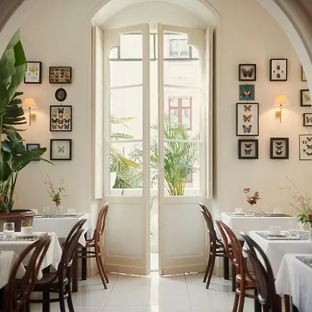 Ξενοδοχείο Bristol Pau