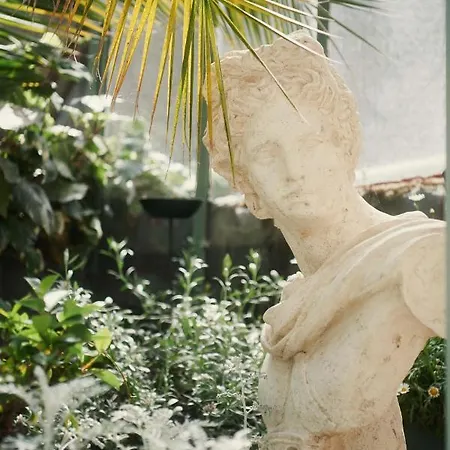 Ξενοδοχείο Bristol 3*