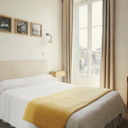 Otel Bristol 3*